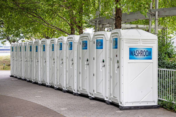 Portable Toilet Options We Offer in University Of California Davis, CA