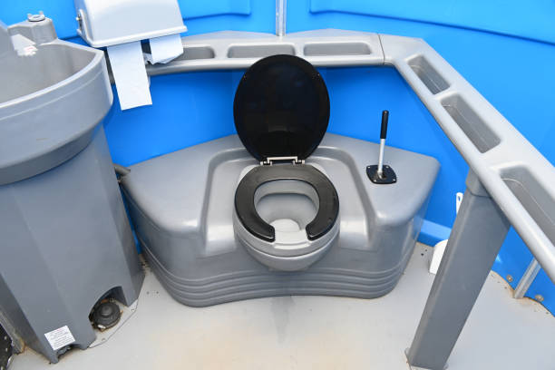 Best Portable restroom trailer rental  in University Of Lifornia Davis, CA